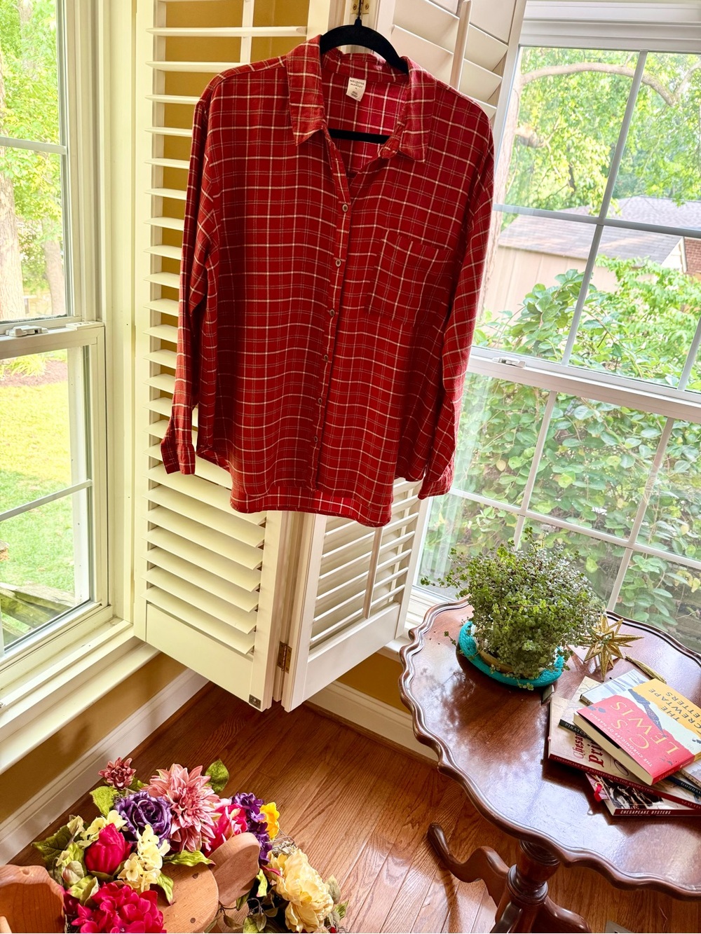 Ladies Rustic Plaid Button-Up Shirt